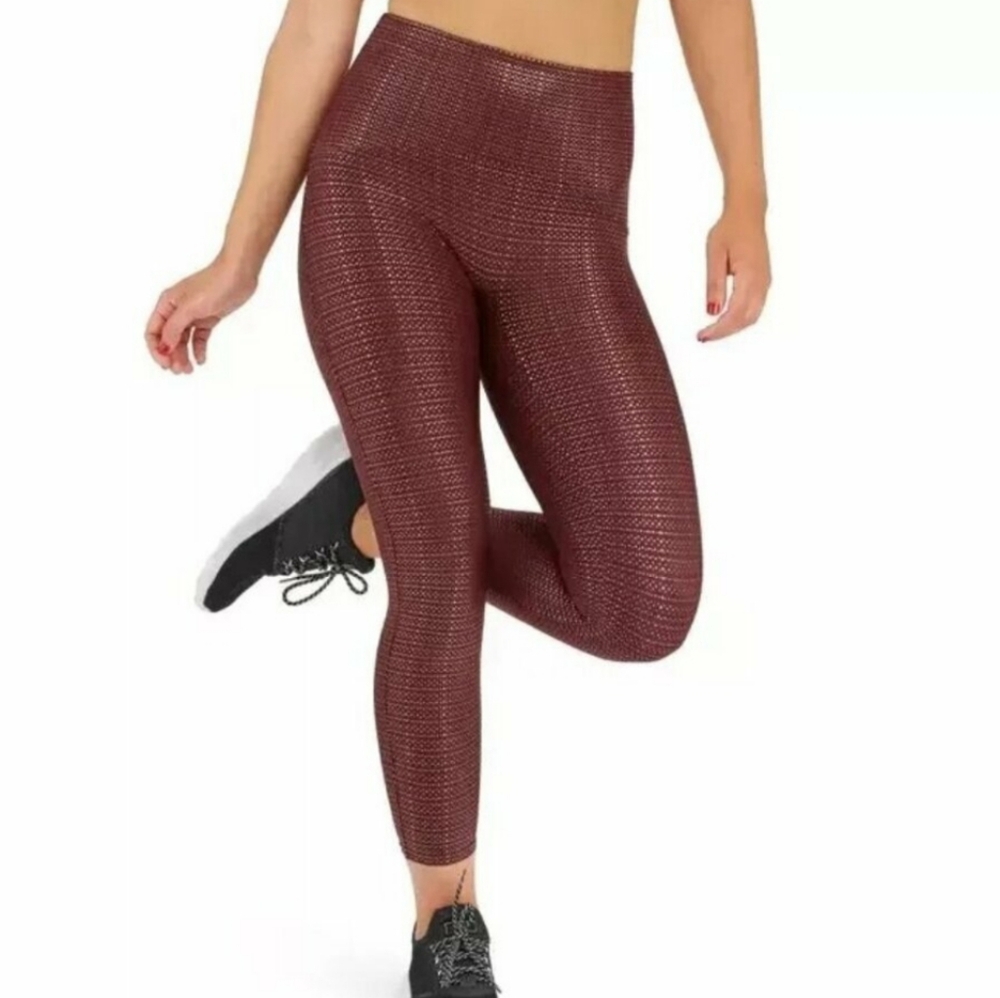 SPANX NWOT Metallic Dot Print Active 7/8 Leggings